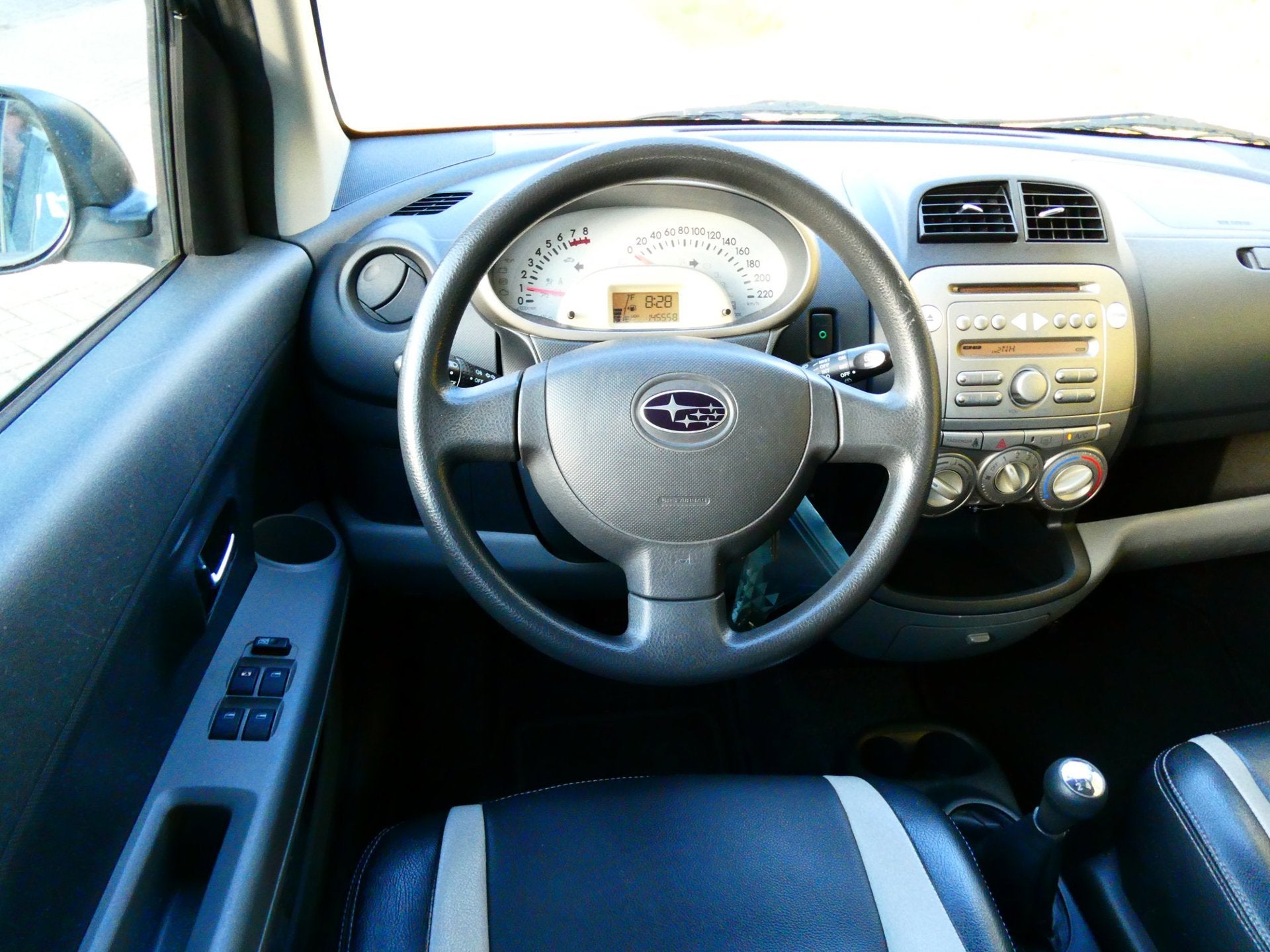 Subaru Justy 1.0 Comfort 5-deurs Airco Leder 145.000km. NAP, Auto's, Voorwielaandrijving, Justy, Stof, Gebruikt