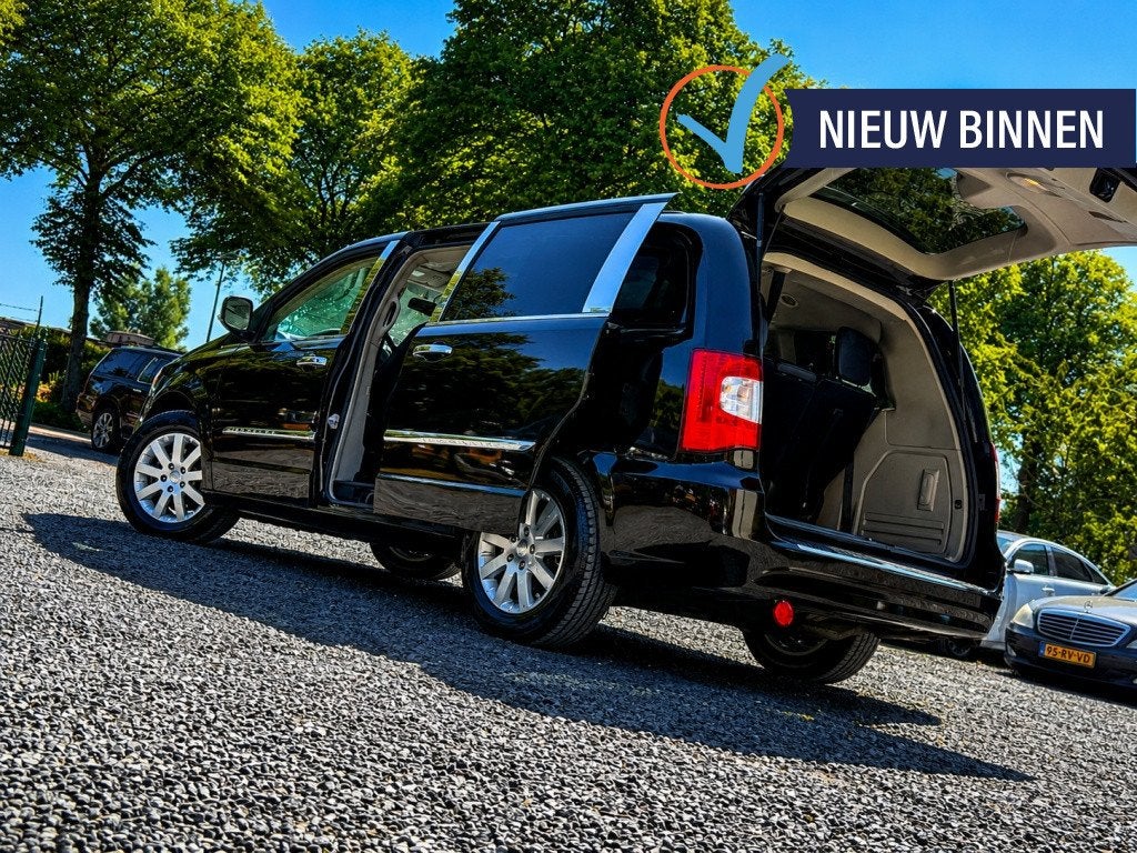 CHRYSLER GRAND VOYAGER 3.6 V6 LIMITED-S EMINENCE-BLACK STOW&, Auto's, Dealer onderhouden, Gebruikt, Zwart, Grand Voyager