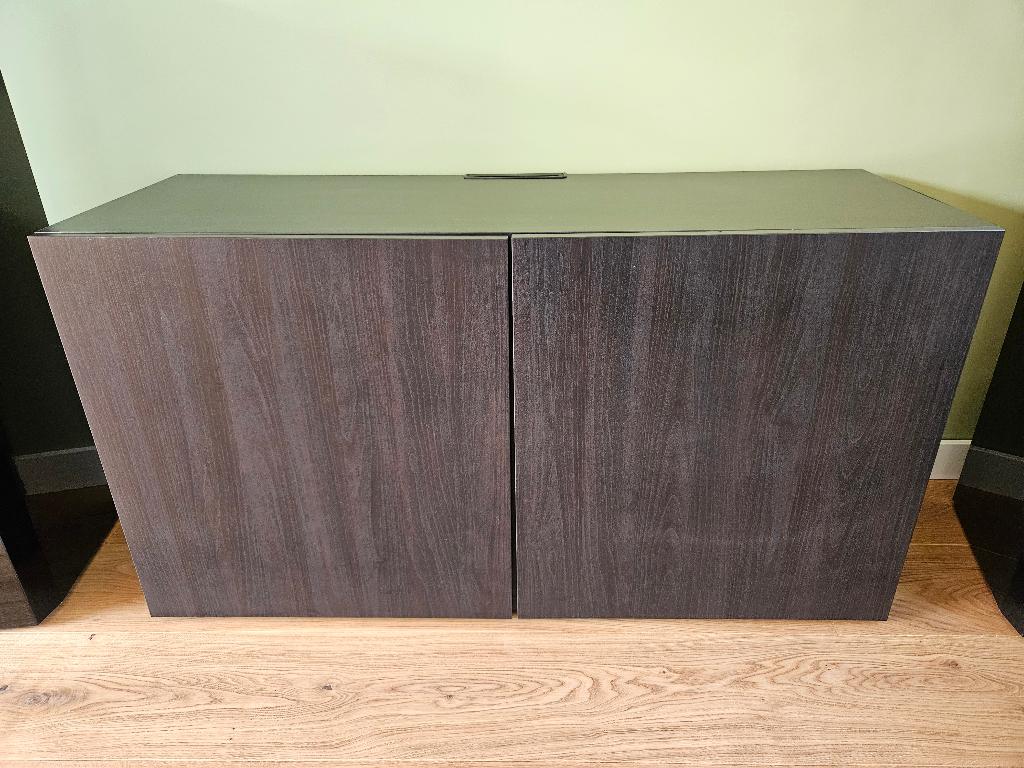 IKEA Besta tv meubel zwartbruin, Huis en Inrichting, Kasten | Televisiemeubels, Ophalen, Gebruikt, 100 tot 150 cm, Minder dan 100 cm