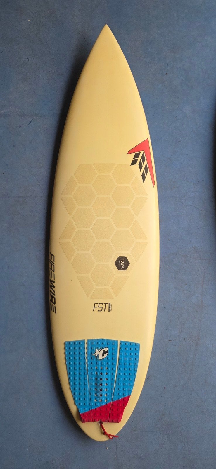 Firewire Unibrow FST Shortboard - 5'9" - Gebruikt, Watersport en Boten, Golfsurfen, Ophalen, Gebruikt, Shortboard, Met koord