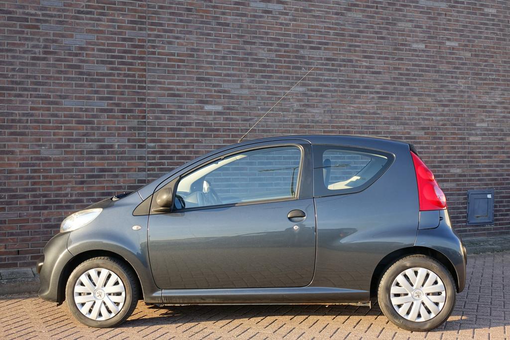 Peugeot 107 1.0-12V XR, keurig onderhouden, nieuwe APK en ni, Voorwielaandrijving, Gebruikt, 765 kg, 4 stoelen