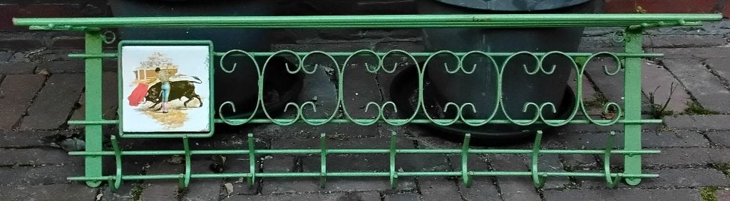 Vintage smeedijzeren kapstok / wandrek - tegel Spaans tintje, Groen, Vintage, Gebruikt, Ophalen of Verzenden