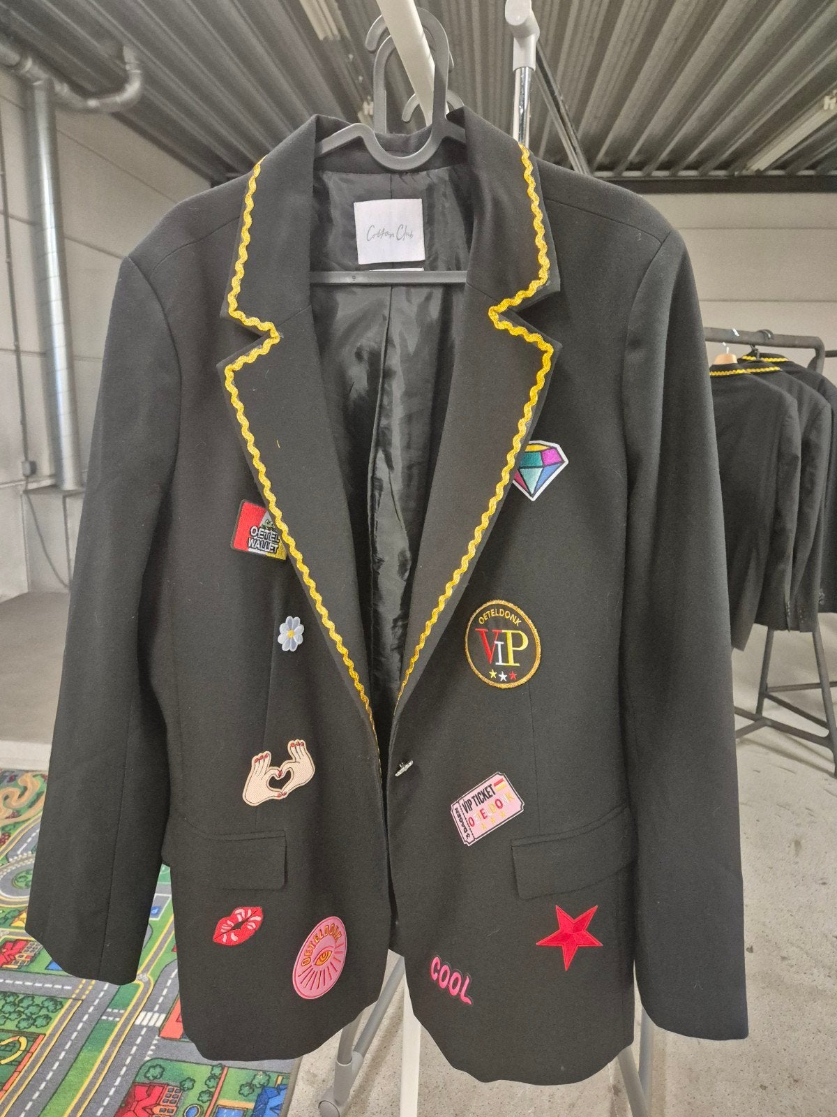 Carnavalsjas Oeteldonk Stijl - Dames & Heren - Alle Maten, Kleding | Dames, Maat 38/40 (M), Carnaval, Ophalen of Verzenden, Kleding