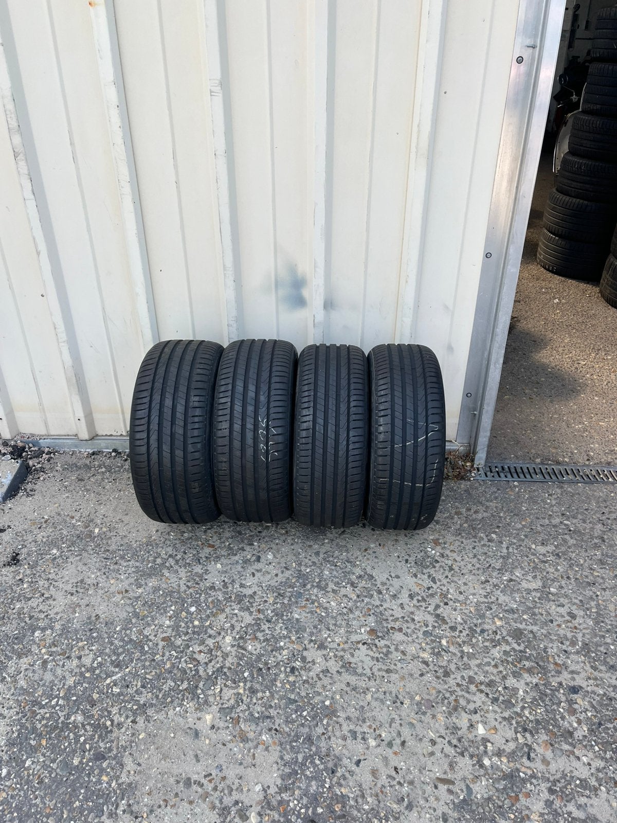 Pirelli 225/45R18 & 255/40R18 breedset zomerbanden, Auto-onderdelen, Banden en Velgen, Ophalen, 18 inch, 255 mm, Nieuw