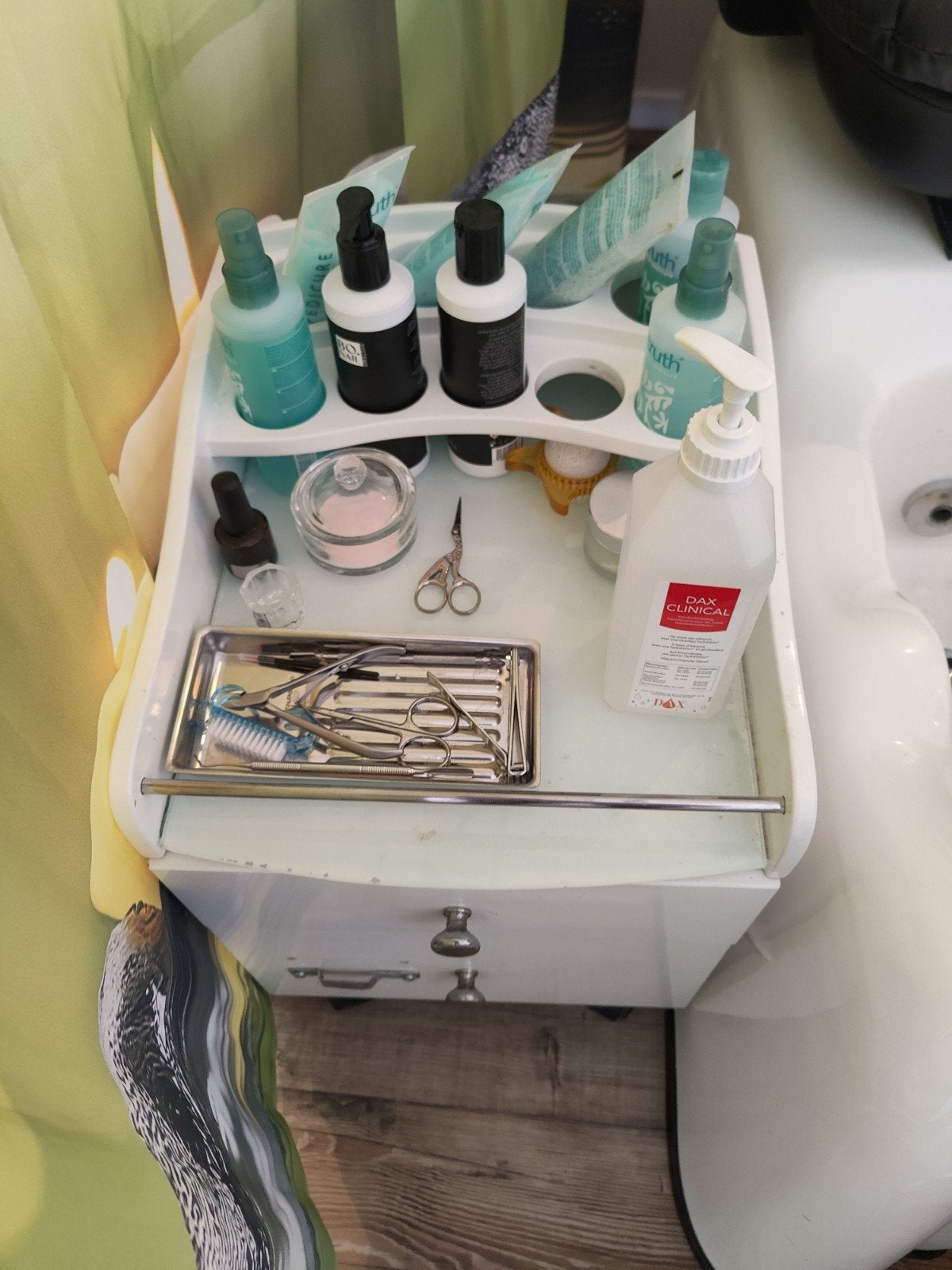 Lade kast voor Pedicure, Ophalen, Wit, Handen en Nagels