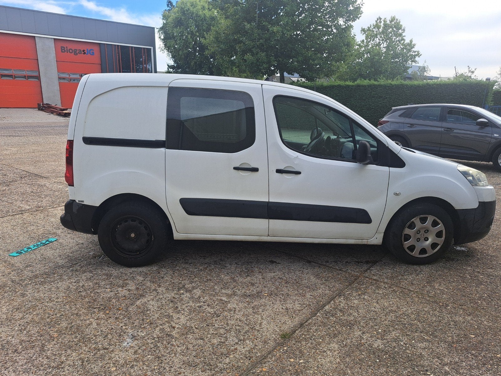 Peugeot Partner 1.6 HDI 66KW 2012 Marge Airco export, Auto's, Voorwielaandrijving, Euro 5, Stof, Zwart