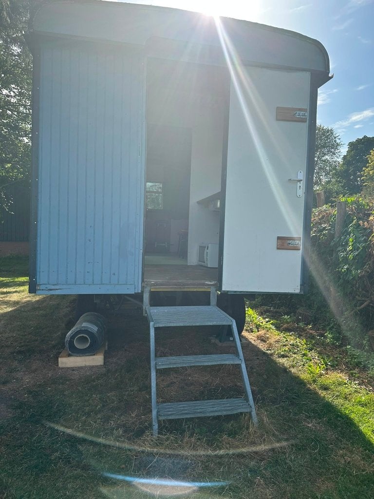 Pipowagen - Schaftkeet - Tiny house, Doe-het-zelf en Verbouw, Bouwketen en Schaftketen, Ophalen, Gebruikt