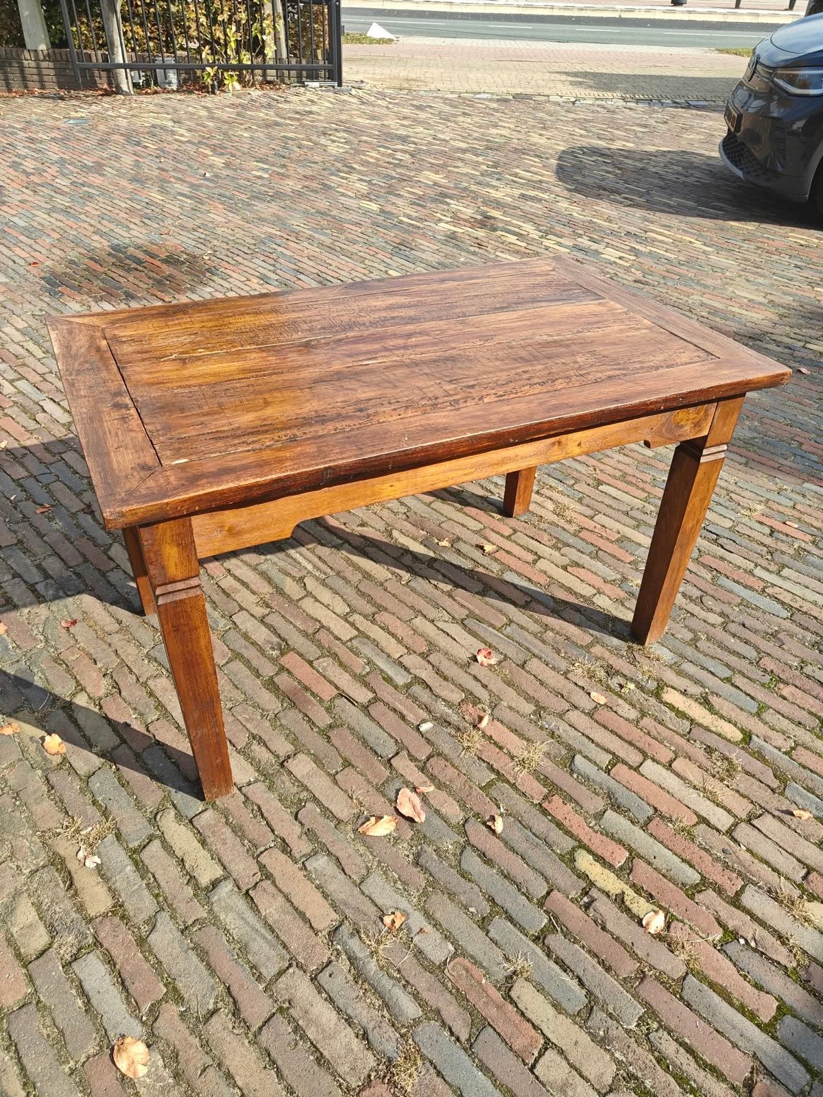 Twee houten tafels, Ophalen, Gebruikt, 100 tot 150 cm, 50 tot 100 cm