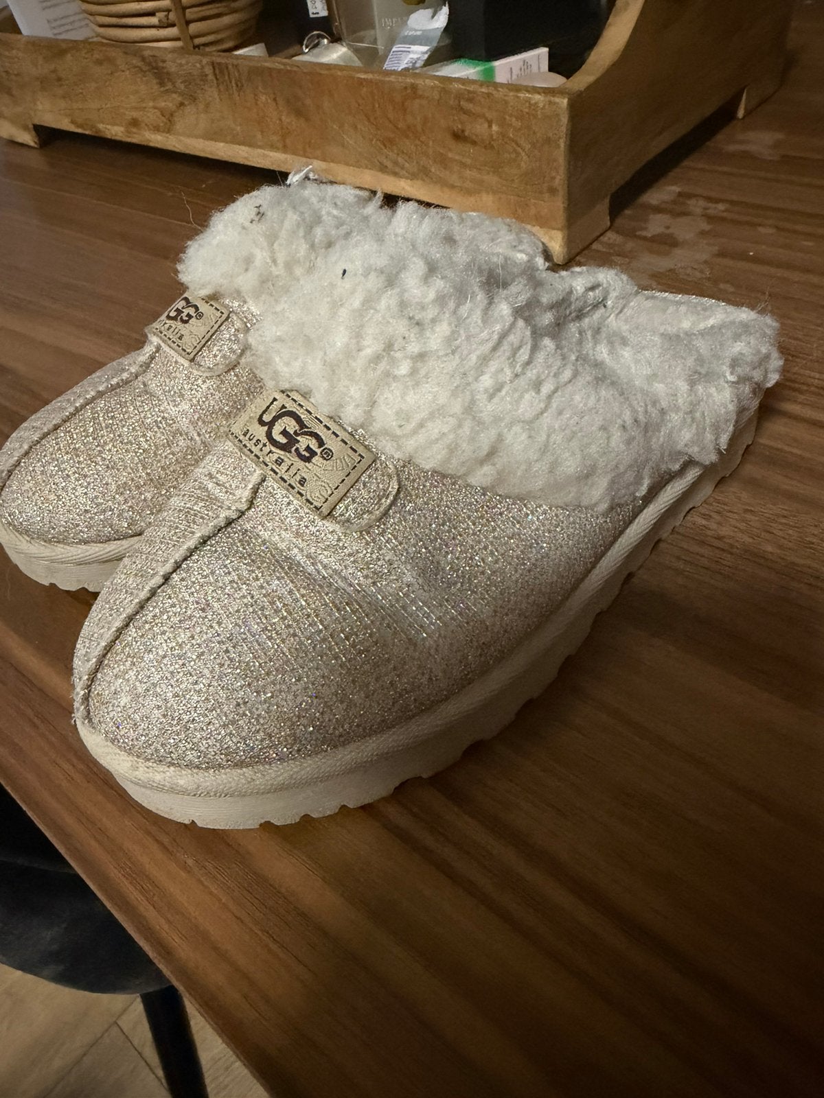 Ugg (nep) dames pantoffels maat 37 5,-!, Ophalen of Verzenden, Gedragen