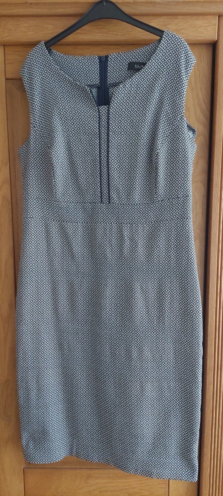 Mouwloze jurk maat S donkerblauw met patroon, Ophalen of Verzenden, Zo goed als nieuw, Knielengte, Maat 36 (S)