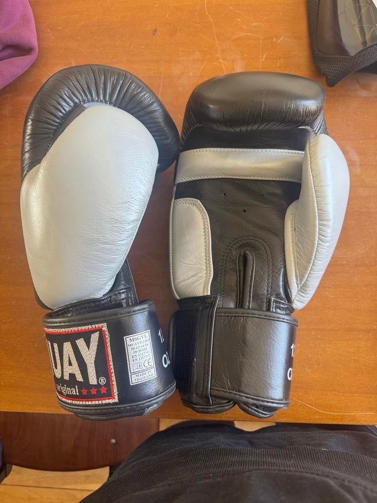 Muay 12 oz bokshandschoenen - Zwart/Grijs, Ophalen of Verzenden, Gebruikt, Bokshandschoenen