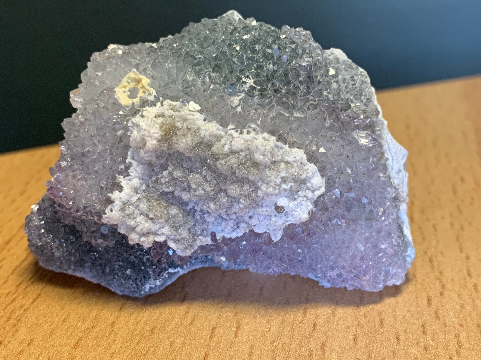 Meerkleurig druzy kwarts met insluitingen, Ophalen of Verzenden