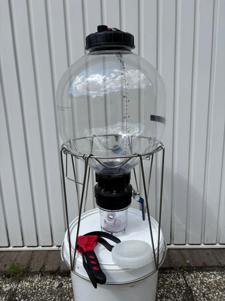Kegland Fermzilla Gen2 Conische Fermentor 27 liter, Ophalen, Zo goed als nieuw