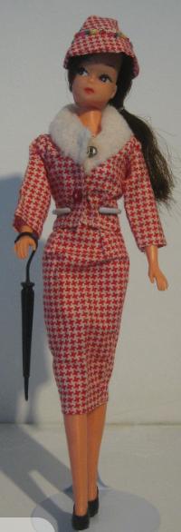 Compleet Jaren 50 Barbie Petra outfit, Ophalen of Verzenden, Gebruikt, Kleertjes