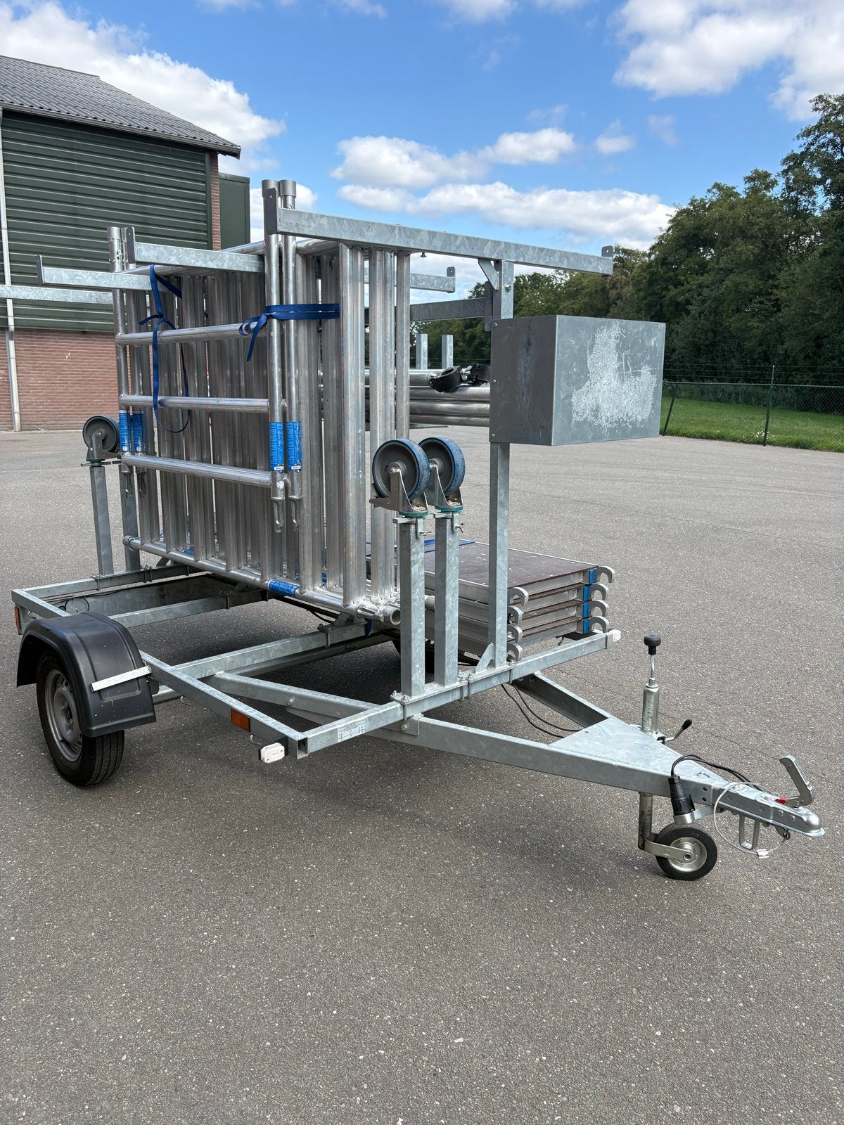 ASC Rolsteiger op aanhanger, Doe-het-zelf en Verbouw, Steigers, Ophalen of Verzenden, Gebruikt, Rolsteiger of Kamersteiger, 5 meter of hoger