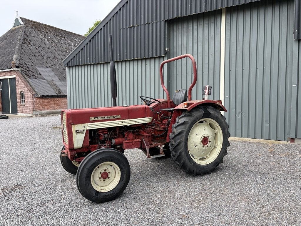 Mc Cormick International 423, Meer dan 10000, Oldtimer, McCormick, Ophalen of Verzenden