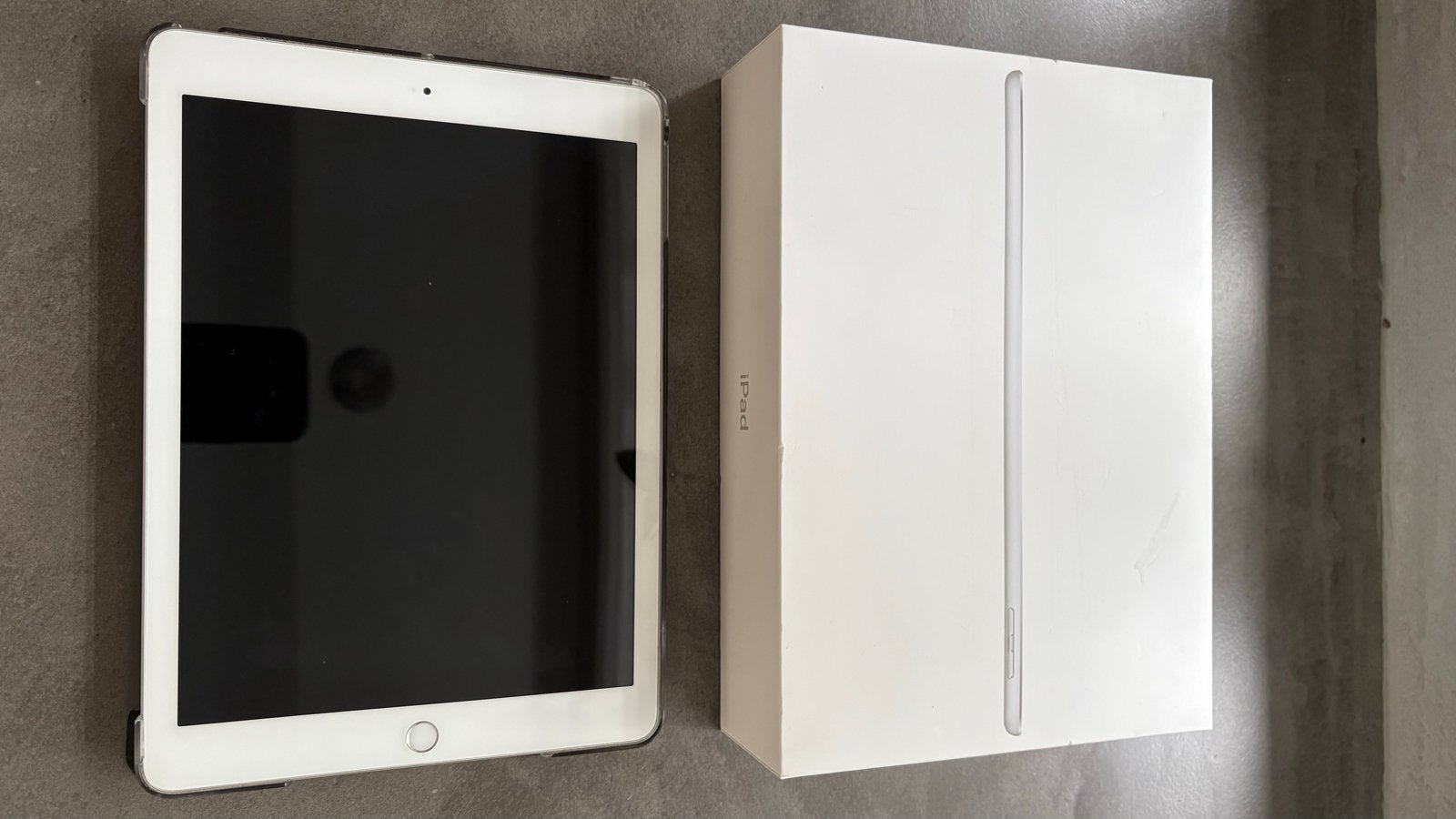 Apple iPad (6e generatie) Wi-Fi 128GB - Zo goed als nieuw, Computers en Software, Apple iPads, 10 inch, Apple iPad, Ophalen of Verzenden