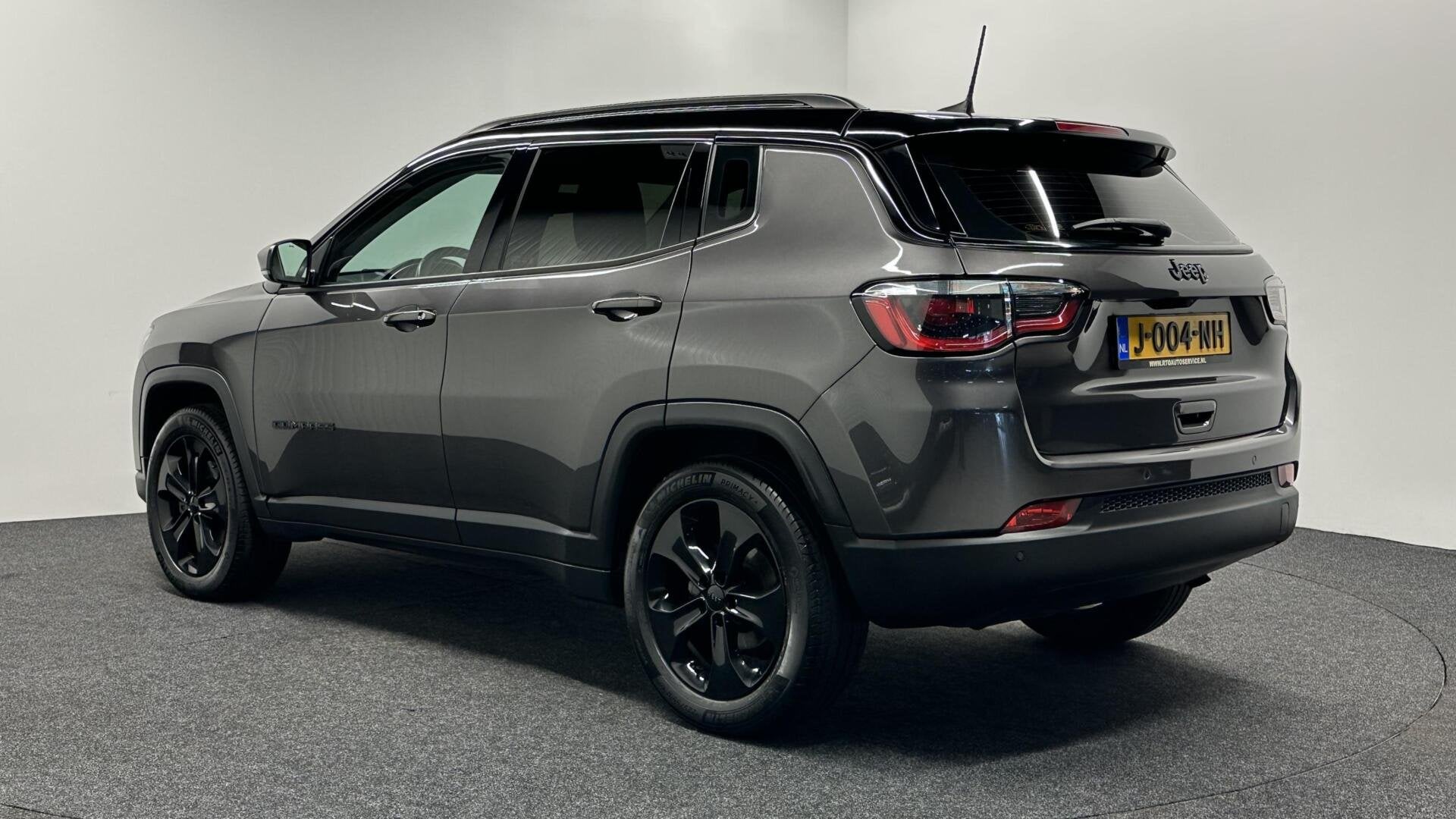 Jeep Compass 1.4 MultiAir Longitude CAMERA CARPLAY NAVI CRUI, Auto's, Voorwielaandrijving, 450 kg, Gebruikt, 4 cilinders