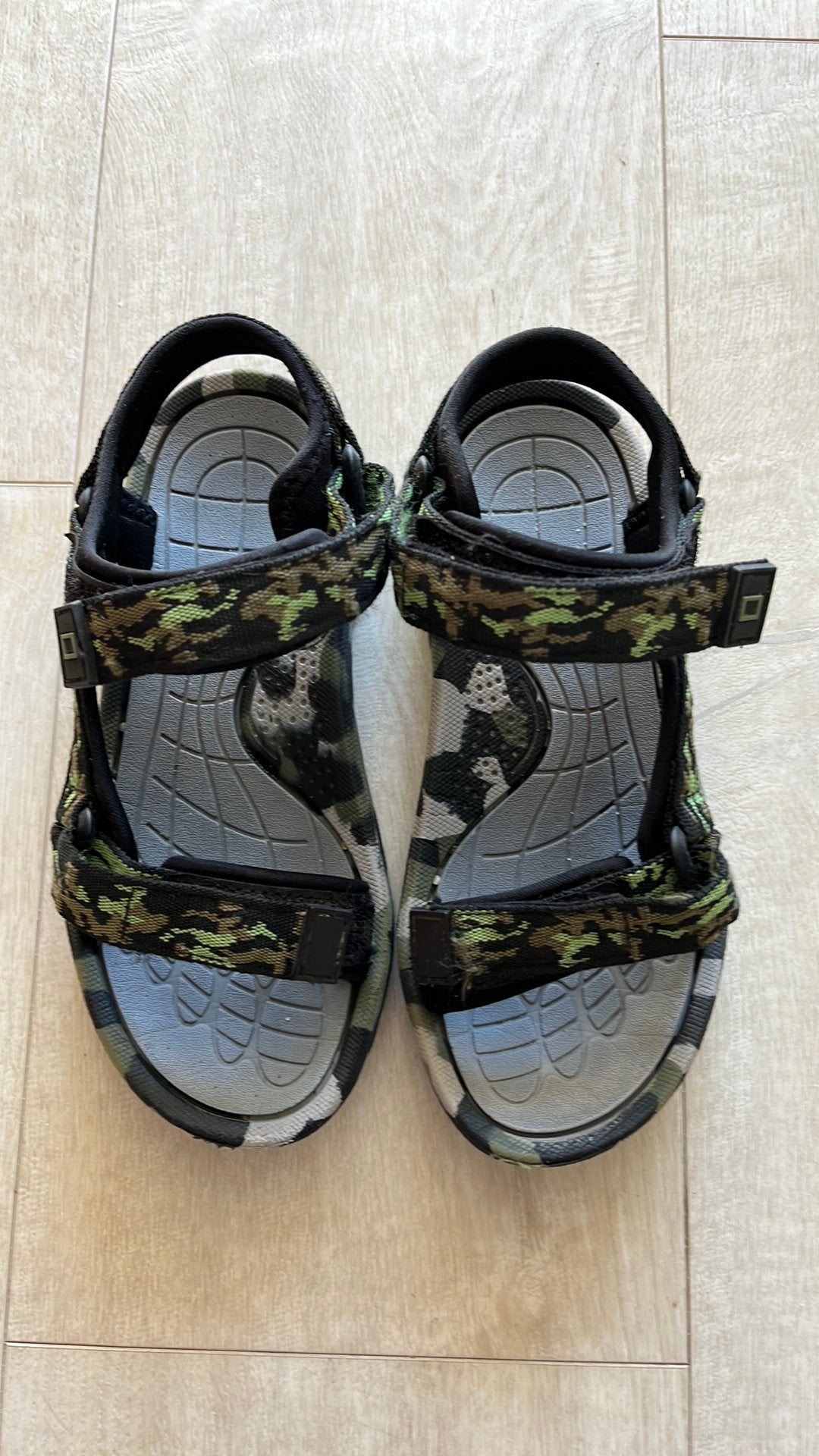 blue box jongens sandalen 34 met camouflageprint, Gebruikt, Schoenen, Ophalen of Verzenden, Jongen