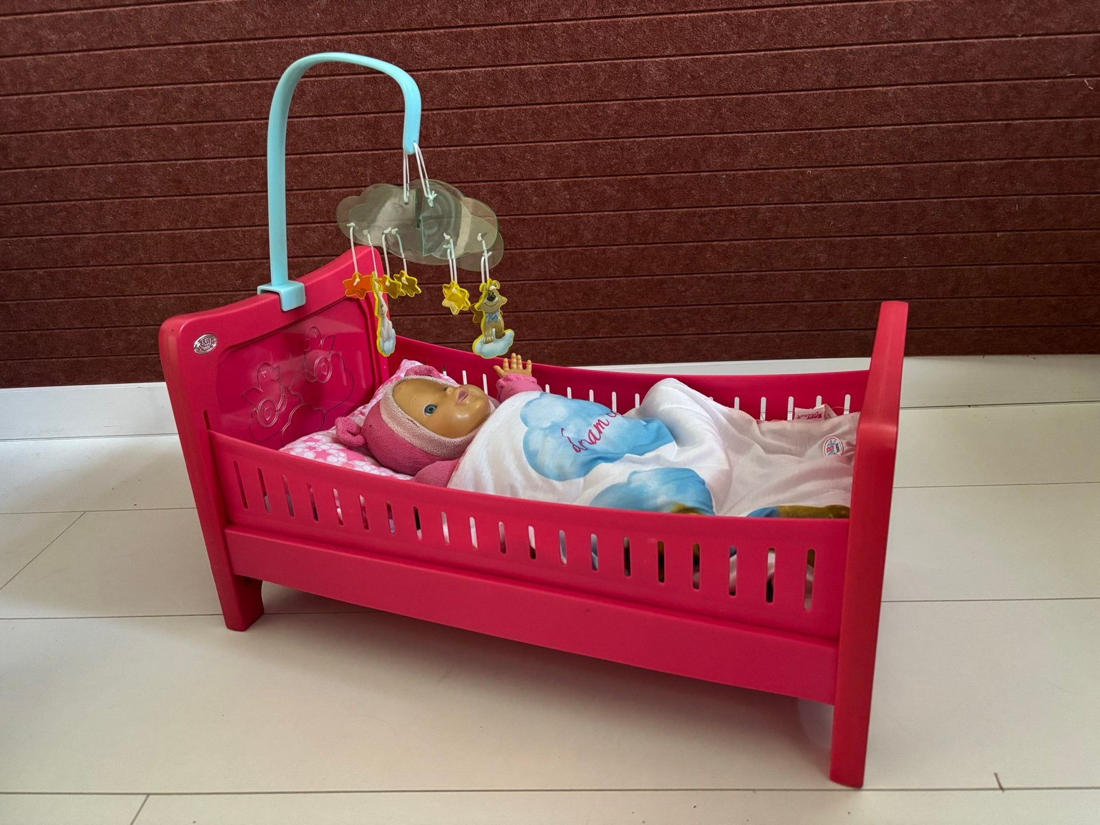 Baby Born bedje met pop en accessoires, Ophalen, Gebruikt, Babypop