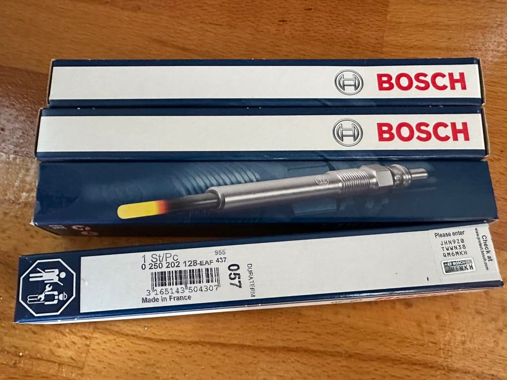Bosch gloeibougies OpelVivaro NissanPrimastar RenaultTrafic, Auto diversen, Ophalen of Verzenden