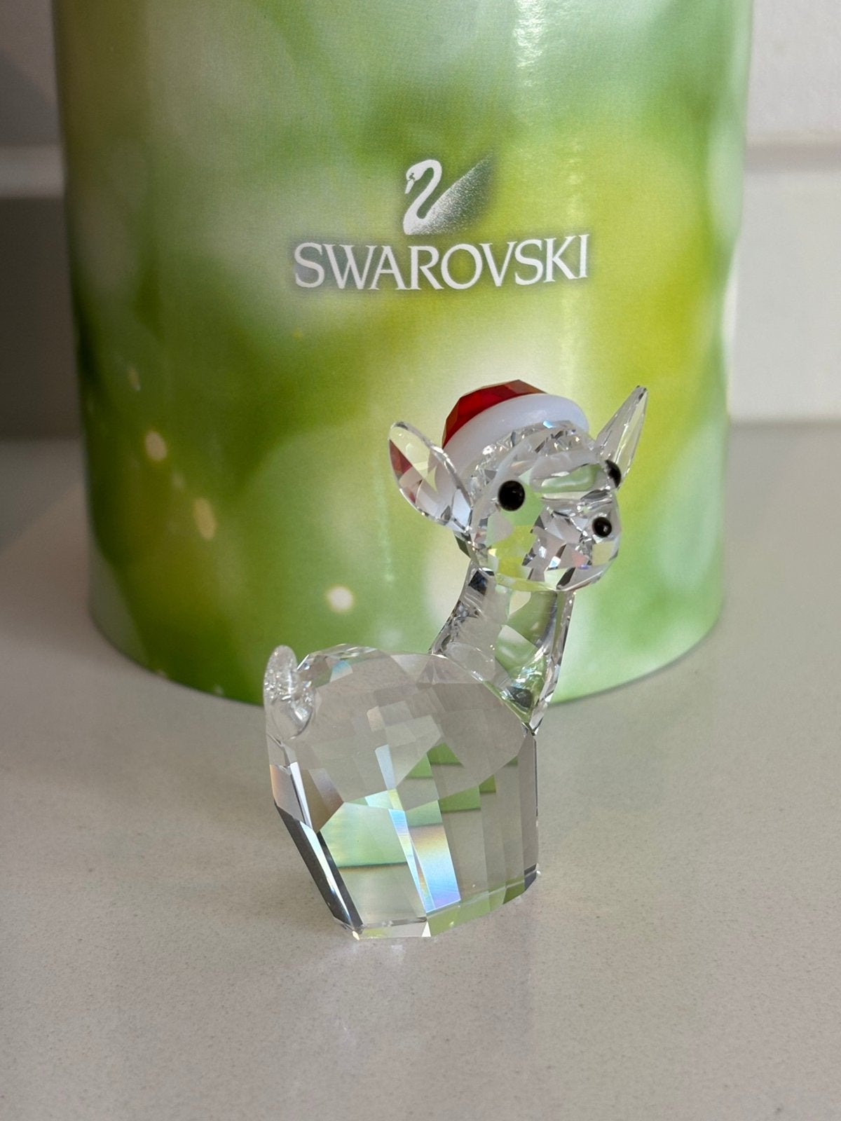 Swarovski hertje met kerstmuts, Ophalen of Verzenden, Zo goed als nieuw, Figuurtje