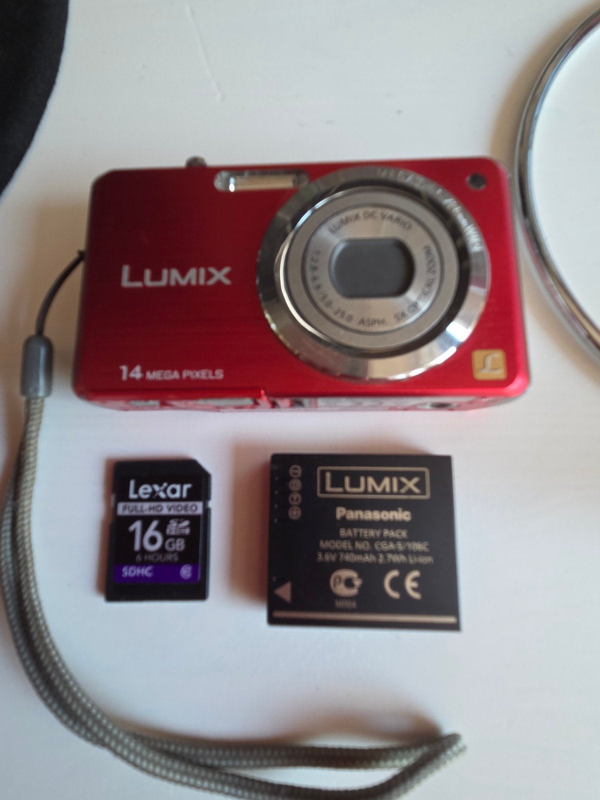 Panasonic Lumix Digitale Camera Geen oplader, 14 megapixels, Ingebouwde flitser, Gebruikt, Panasonic