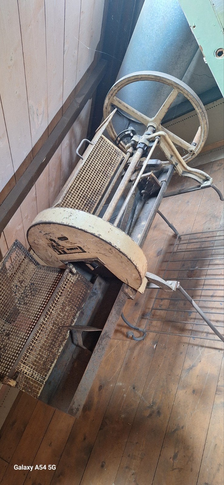 Antieke (rogge) broodsnij machine, Antiek en Kunst, Ophalen