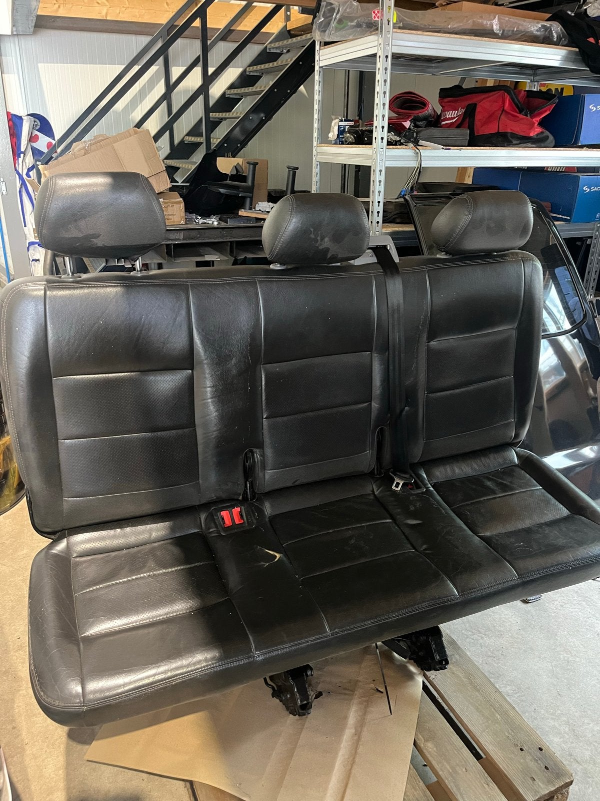 Achterbank transporter t5 t6 Zwart Leer, Auto-onderdelen, Interieur en Bekleding, Ophalen of Verzenden, Gebruikt, Ford