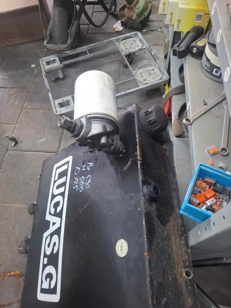 Hydroliek tank met filter., Ophalen of Verzenden