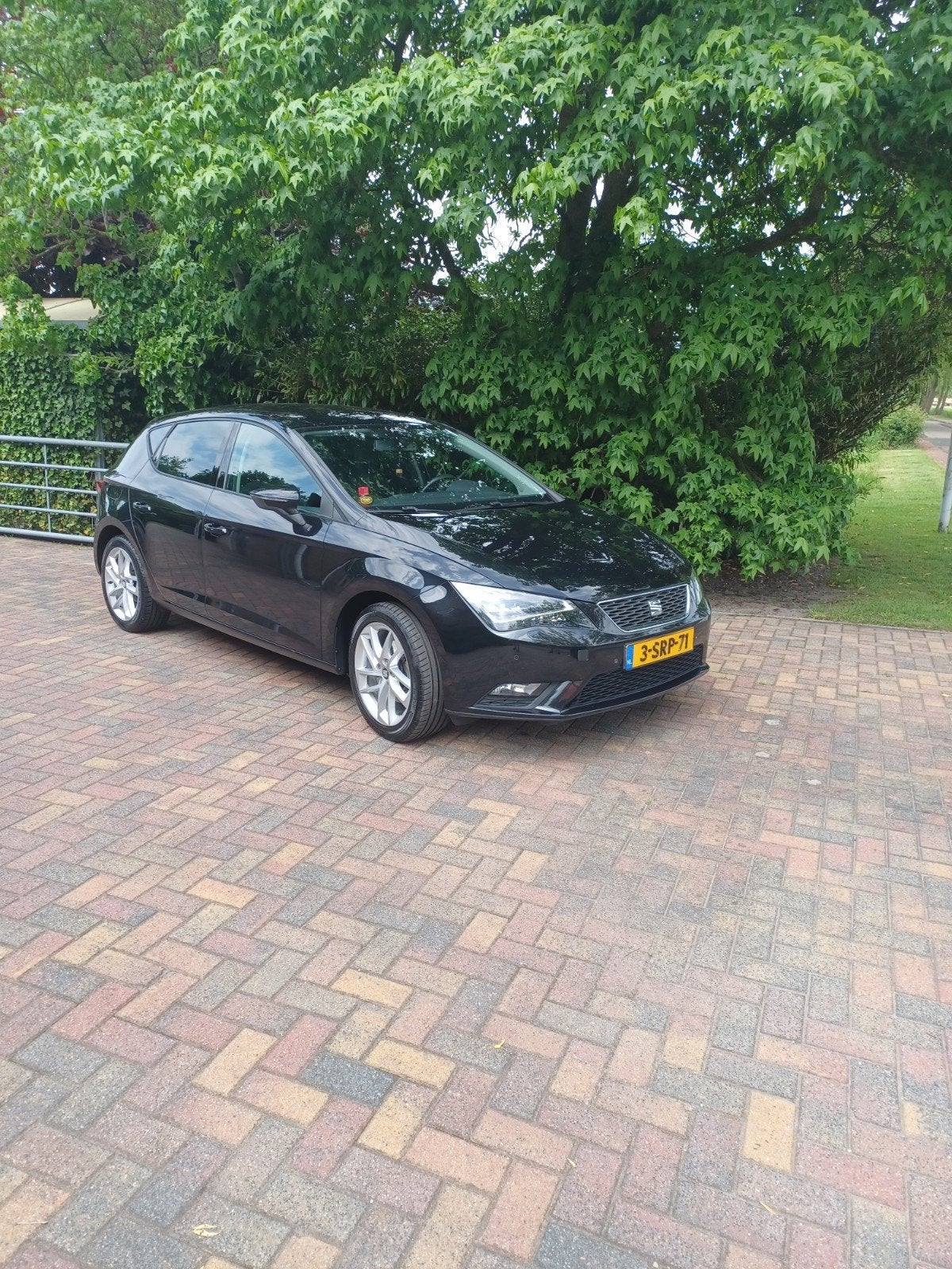 Seat Leon 1.4 TSI 90KW 2013 Zwart, Auto's, Voorwielaandrijving, 4 cilinders, Leon, 610 kg