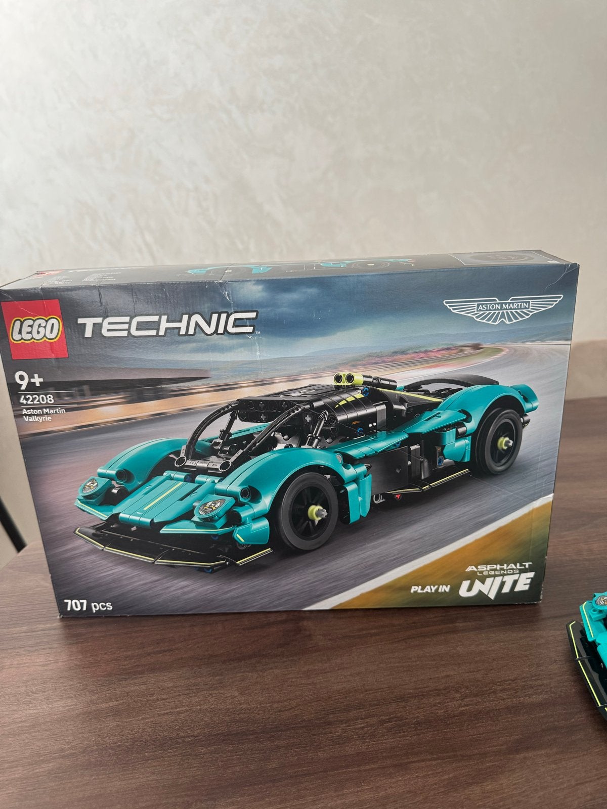 LEGO Technic 42208 Aston Martin Valkyrie, Ophalen, Zo goed als nieuw, Overige merken