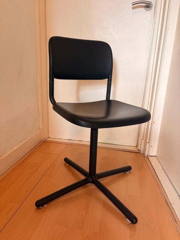 IKEA SMÄLLEN Bureaustoel / Swivel Chair, Ophalen, Zo goed als nieuw, Zwart, Bureaustoel