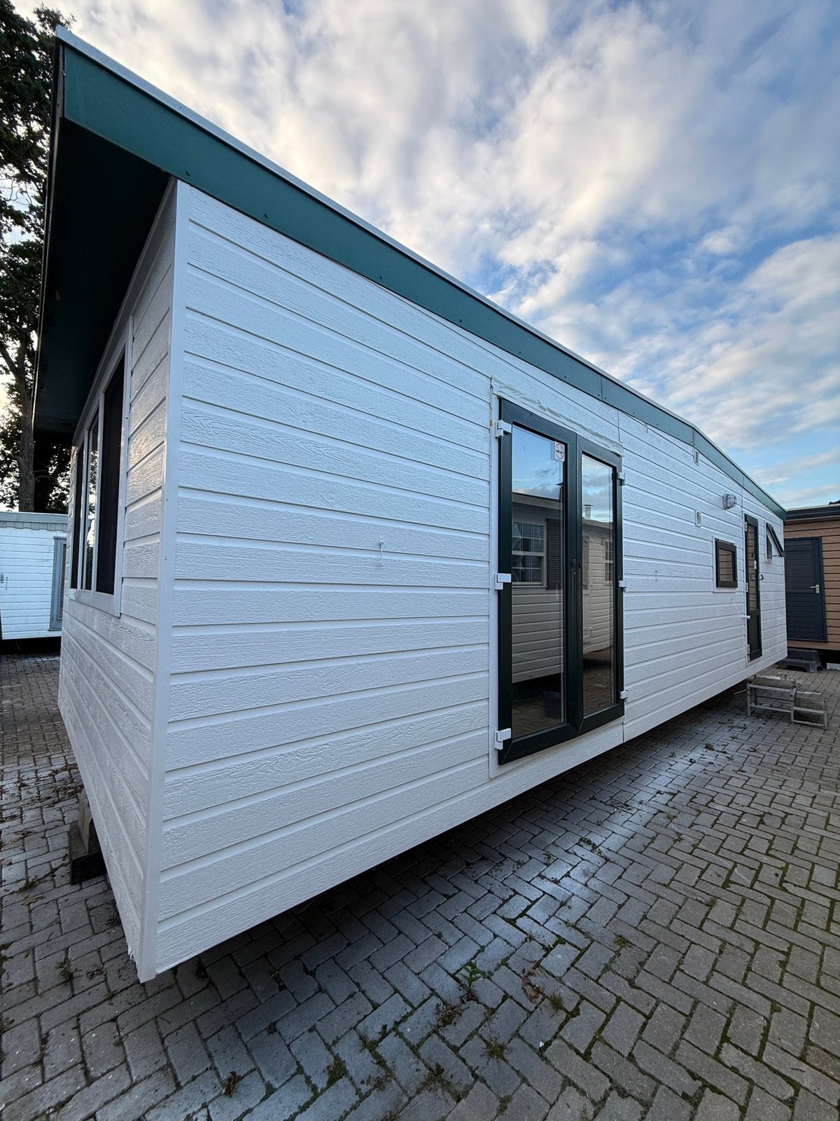 Chalet inclusief transport, Caravans en Kamperen, Stacaravans, Tot en met 4