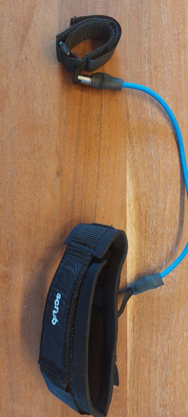 Scrub Surfboard Leash - Zo goed als nieuw, Ophalen of Verzenden, Zo goed als nieuw, Overige typen, Met koord