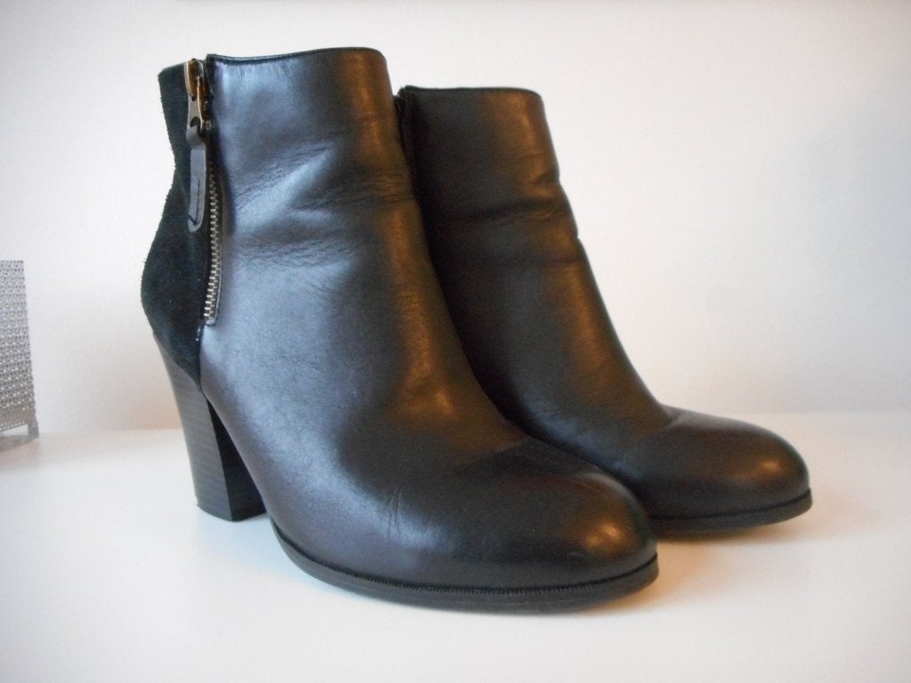 Laarzen, enkel laarsjes van Clarks, maat 38, Zwart, Lage of Enkellaarzen, Ophalen of Verzenden, Zo goed als nieuw