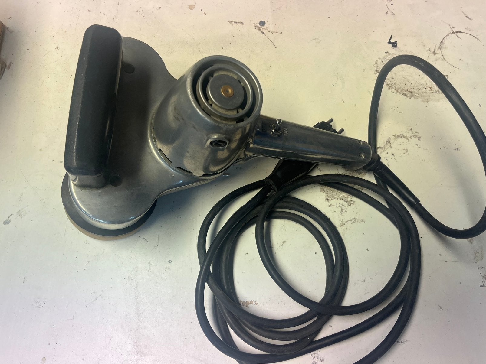 Oud type autopoets-machine / poetstol, Auto diversen, Ophalen of Verzenden