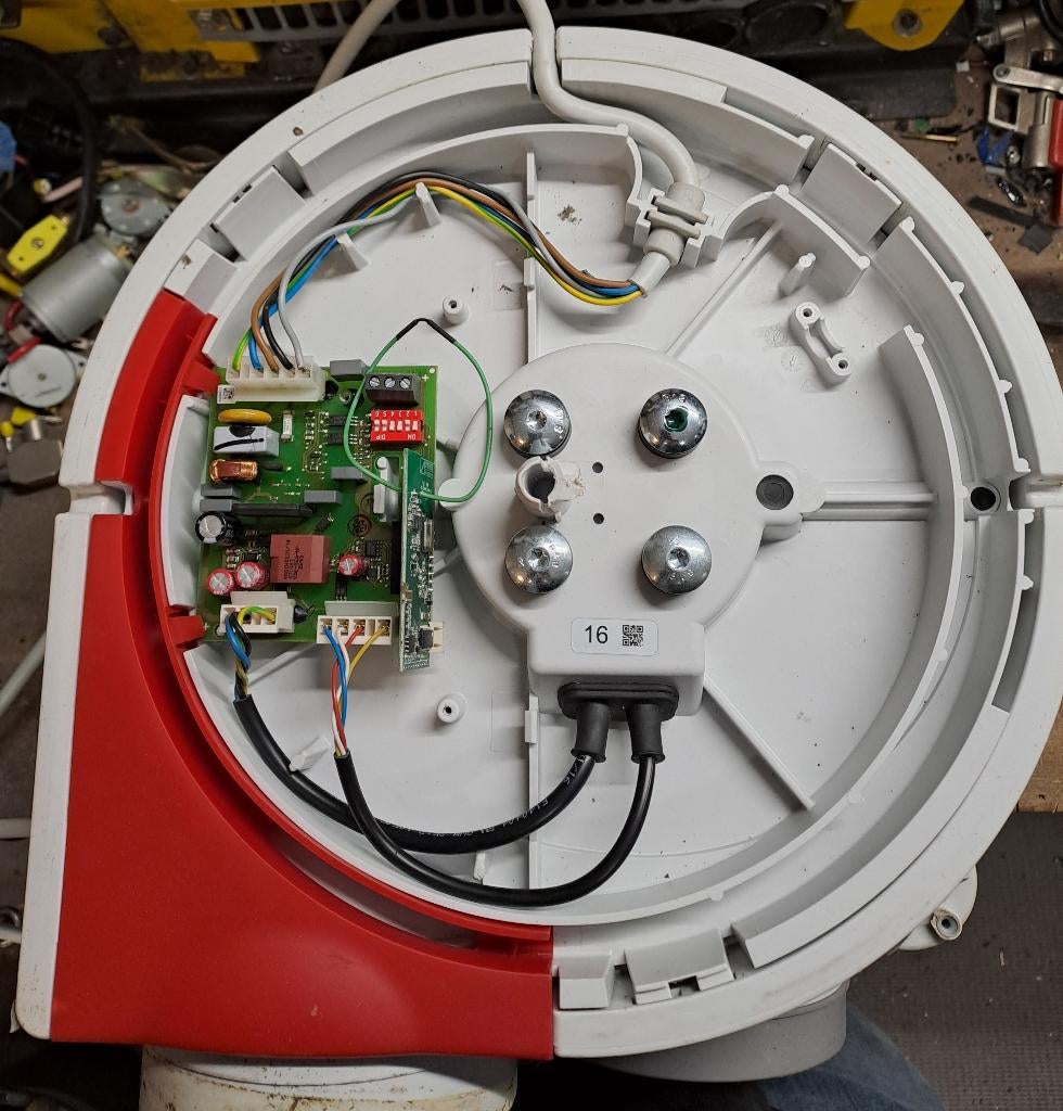 mv box, Doe-het-zelf en Verbouw, Ventilatie en Afzuiging, Ophalen of Verzenden, Gebruikt, Afzuiger