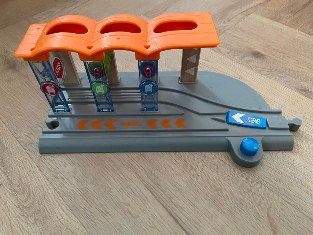 Brio Smart Tech wasstraat met figuur, Ophalen of Verzenden, Zo goed als nieuw
