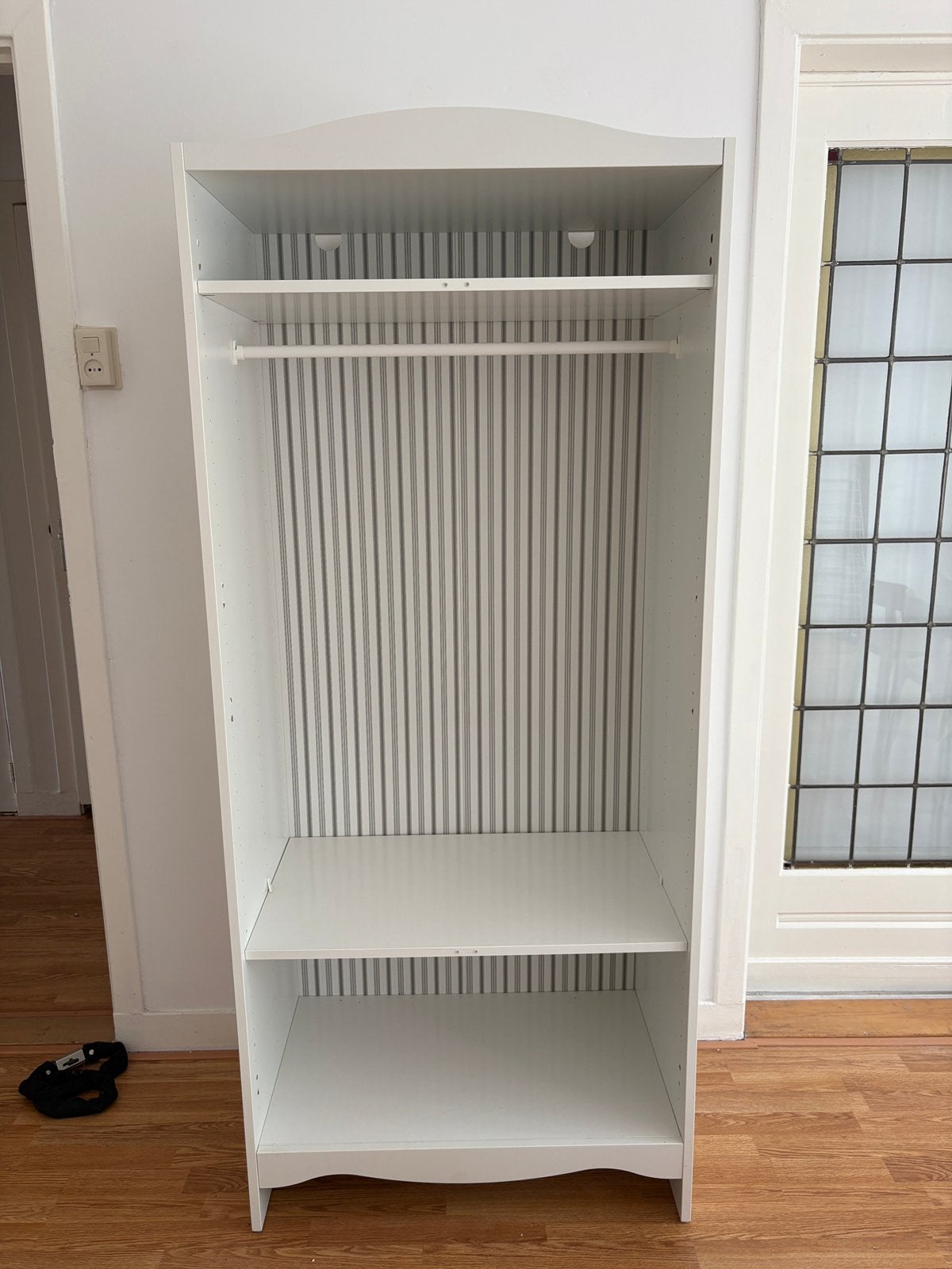 White Wardrobe / Armoire with Hanging Rail & shelves, Ophalen, Zo goed als nieuw