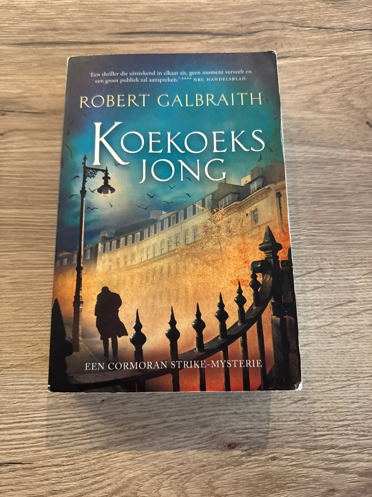 Koekoeksjong - Robert Galbraith (Cormoran Strike), Boeken, Detectives, Gelezen, Ophalen of Verzenden