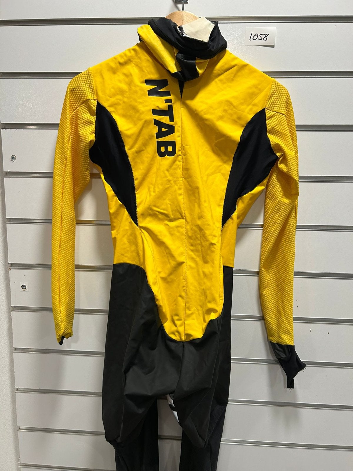 Jumbo Visma schaatspak N'tab - Maat L, Geel, Ophalen of Verzenden, Gedragen, Maat 42/44 (L)