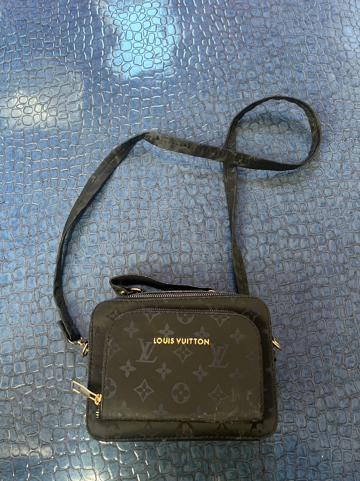 Louis Vuitton schoudertas, Ophalen of Verzenden, Zo goed als nieuw, Zwart