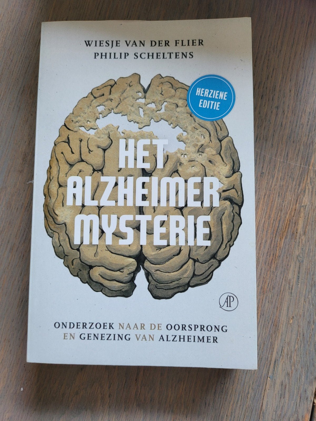 Philip Scheltens - Het alzheimermysterie, Boeken, Ophalen of Verzenden, Zo goed als nieuw, Philip Scheltens; Wiesje van der Flier