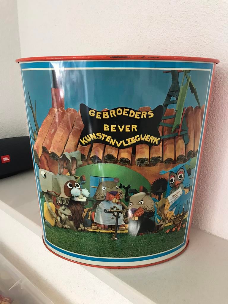Vintage fabeltjes krant.  Prullenbak, Ophalen of Verzenden, Minder dan 50 cm