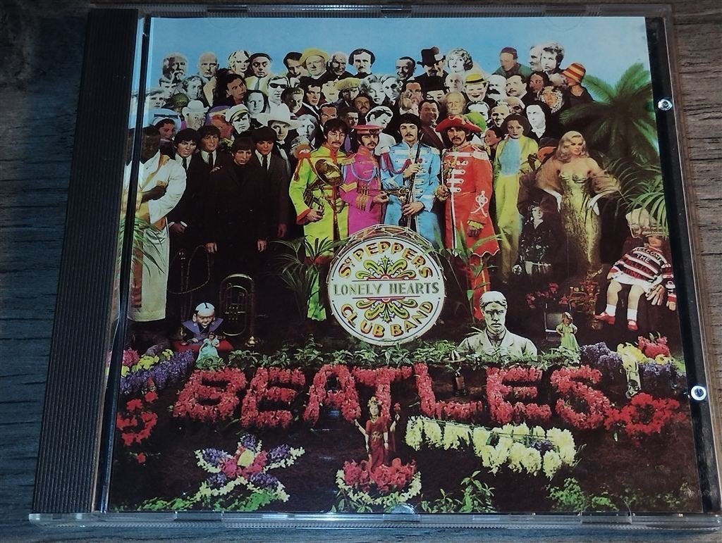 The Beatles - Sgt Peppers Lonely Hearts Club Band, Ophalen of Verzenden, Zo goed als nieuw