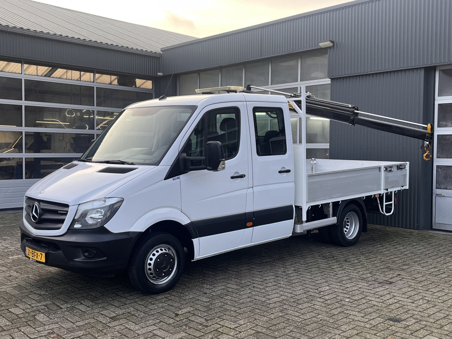 Mercedes-Benz Sprinter 513 CDI 130pk DC Laadkraan Hiab 017T, Auto's, Automaat, Stof, 4 cilinders, 7 stoelen