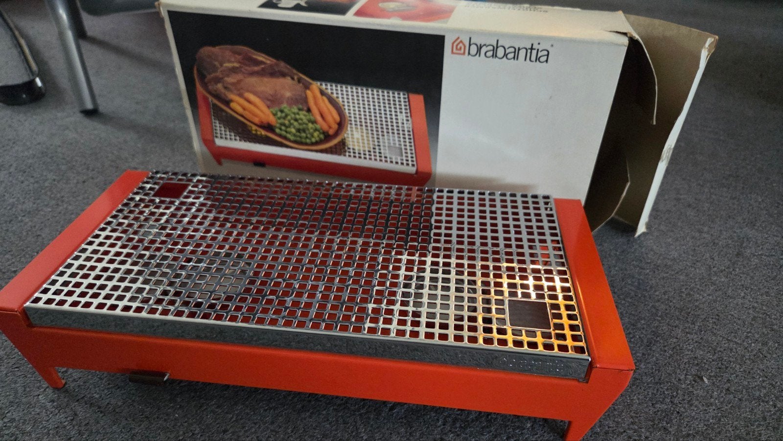 Brabantia schotelwarmer - NIEUW, Ophalen of Verzenden, Gebruikt, 4 t/m 7 personen
