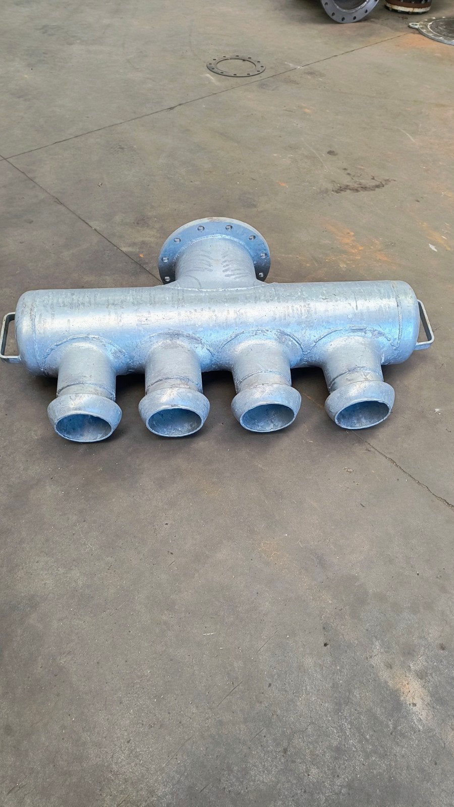 Gegalvaniseerde verdeelbuis met flens en nokken, Ophalen of Verzenden, Overige materialen, Minder dan 2 meter, 80 mm of meer