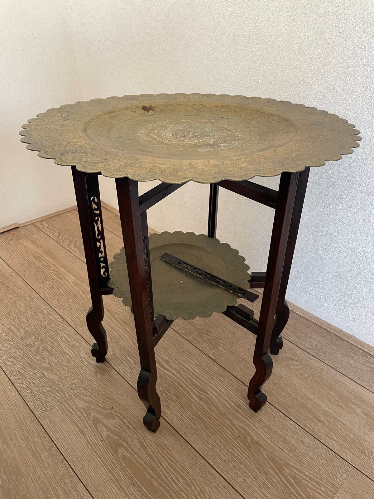 Antieke Chinese Bijzettafel met Messing Bladen, Antiek en Kunst, Ophalen